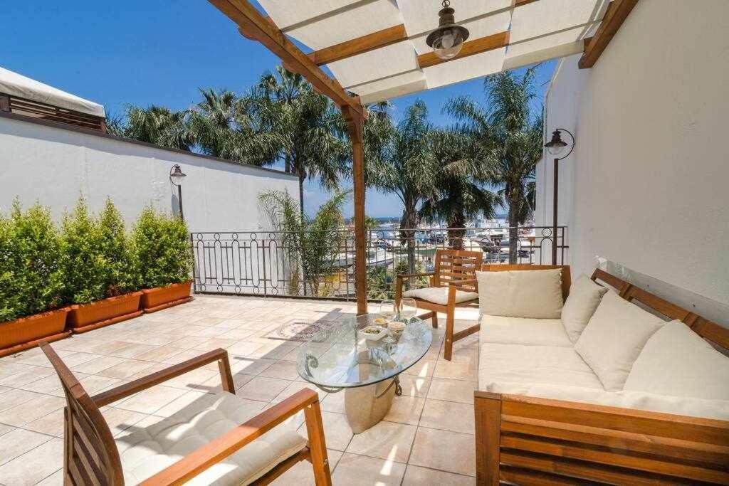 Casa Delle Zammare Fronte Mare Centro Storico Villa Riposto Eksteriør billede
