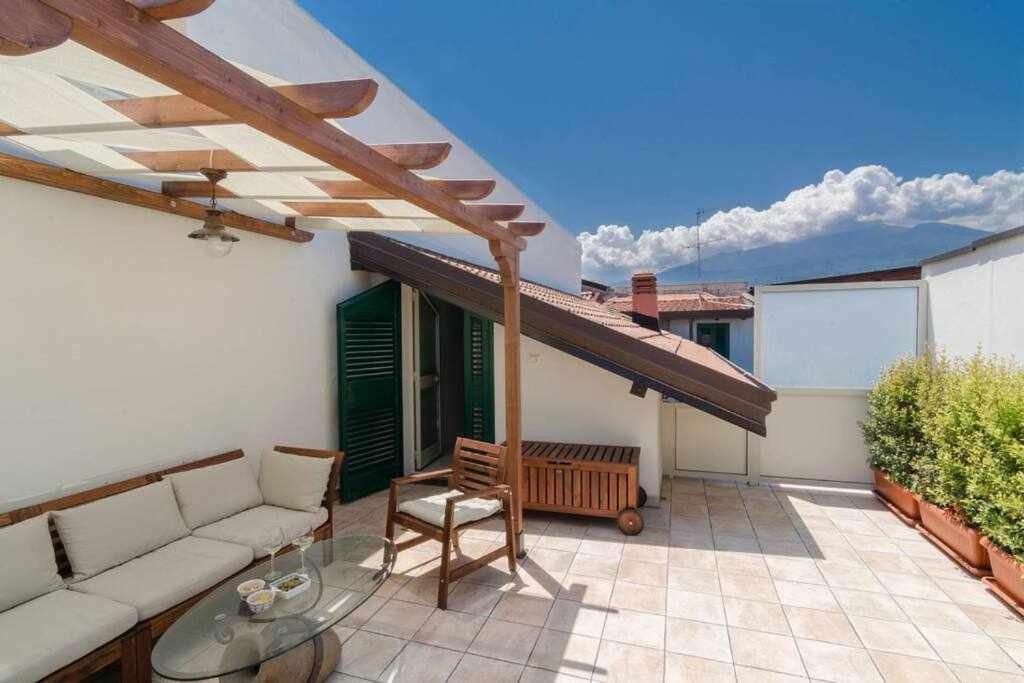 Casa Delle Zammare Fronte Mare Centro Storico Villa Riposto Eksteriør billede